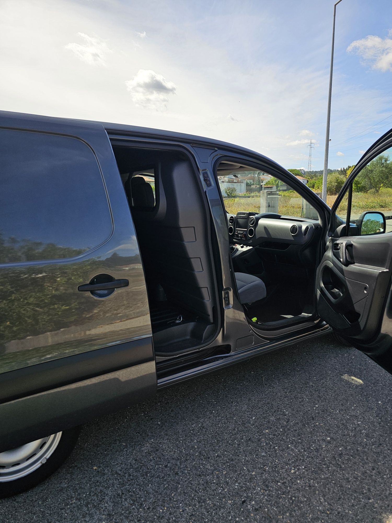 Citroen Berlingo 1.6 hdi iva dedutivel
