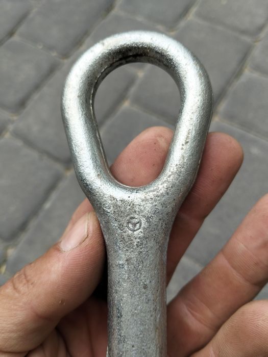 Продам буксироворчний крюк , Мерседес а170