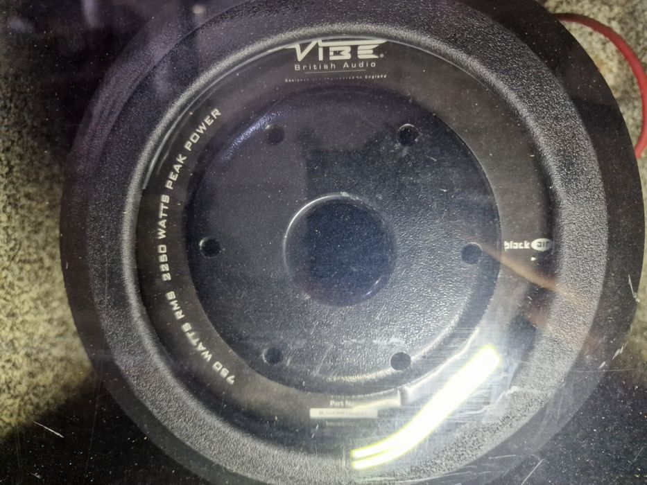 Skrzynia basowa subwoofer tuba Głośnik 30 cm Vibe Black Air 12d2v7