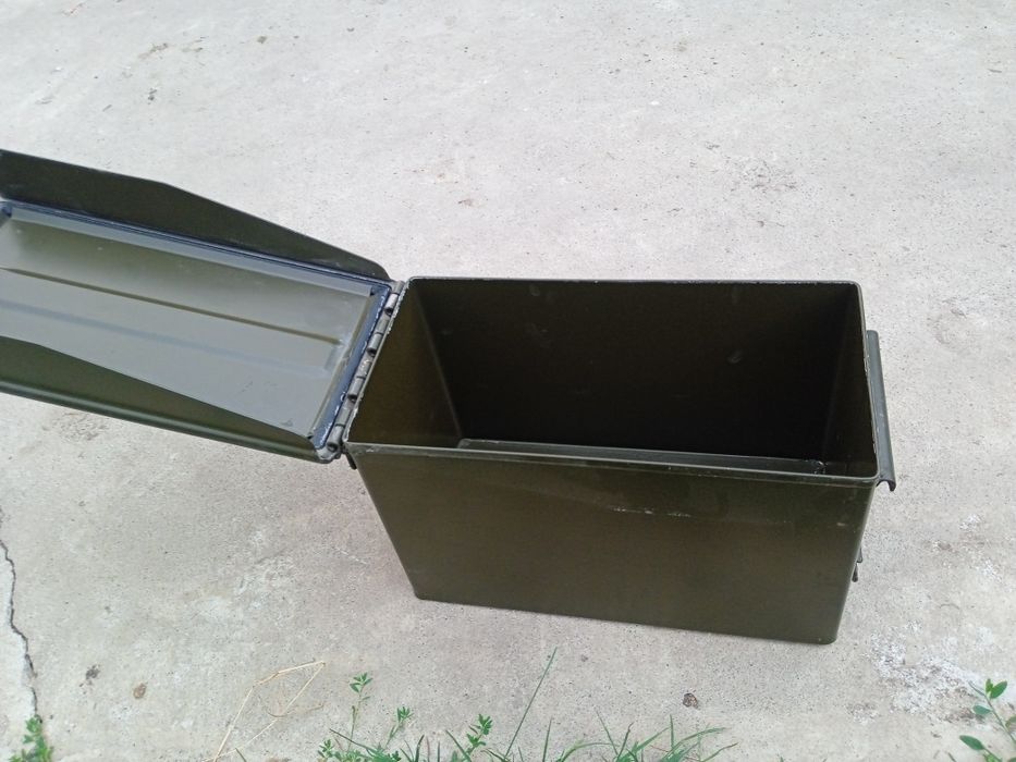 Ящик від боєприпасів