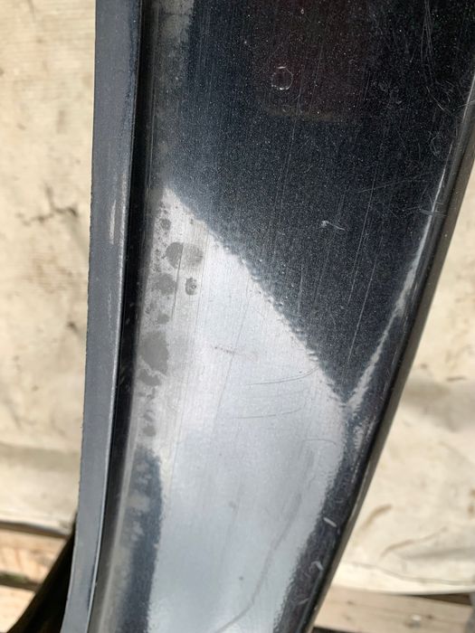 toyota corolla verso zderzak tylny tył czarny