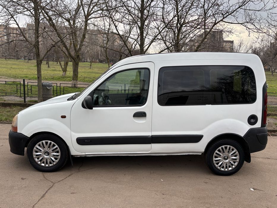 RENAULT Kangoo Пассажир 1.9 дизель
