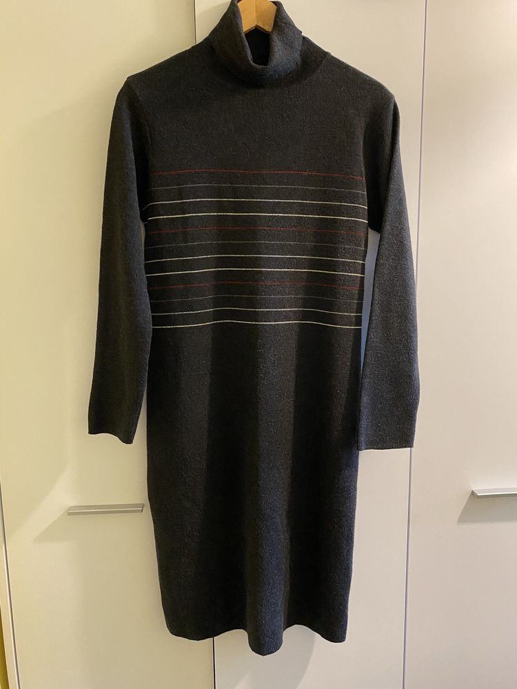 Burton Sukienka dzianinowa długi sweter midi golf S M