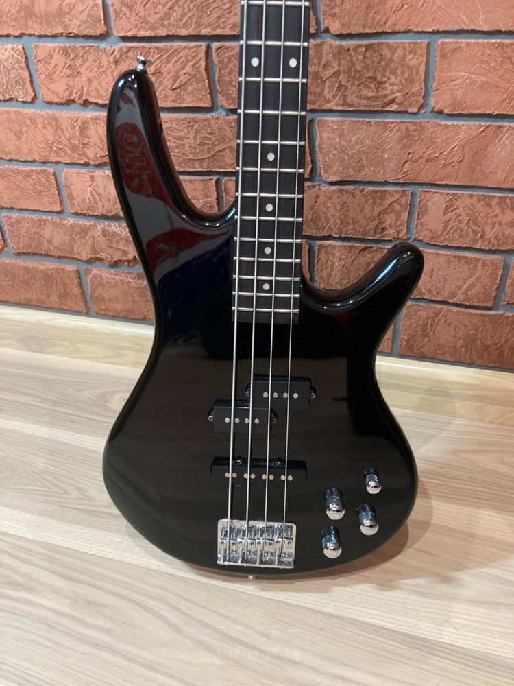 Продам бас гітару IBANEZ GSR-200BK ціна знижена