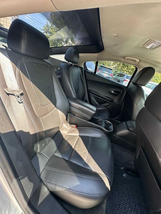 Продам  Chevrolet Volt 2012 рік можлива розстрочка,кредит,обмін!