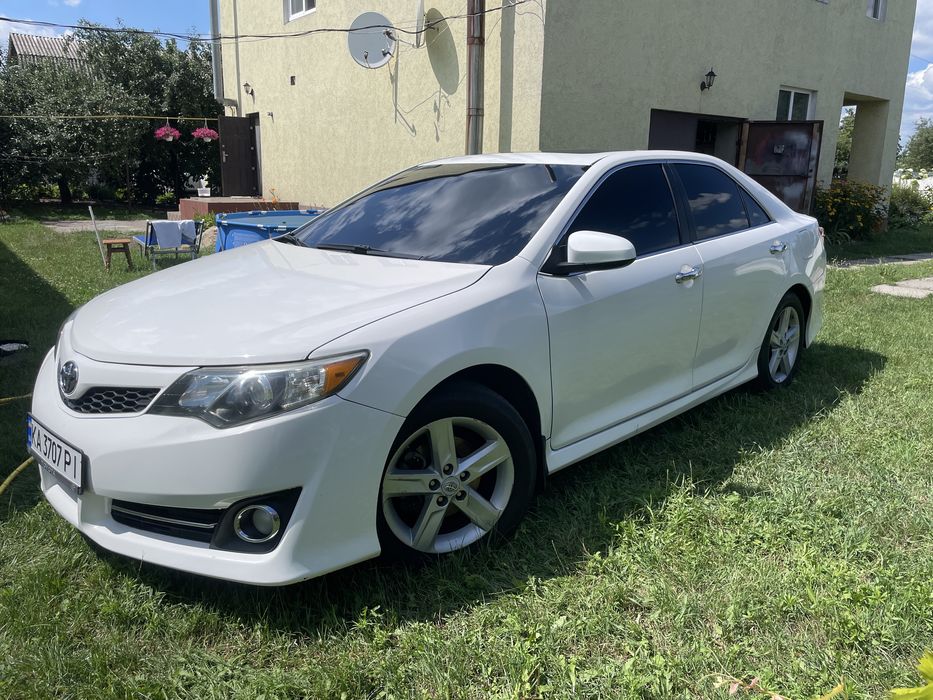 Toyota camry 50 2012р
