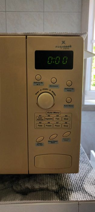 Frigorífico/microondas sommier solteiro + colchão