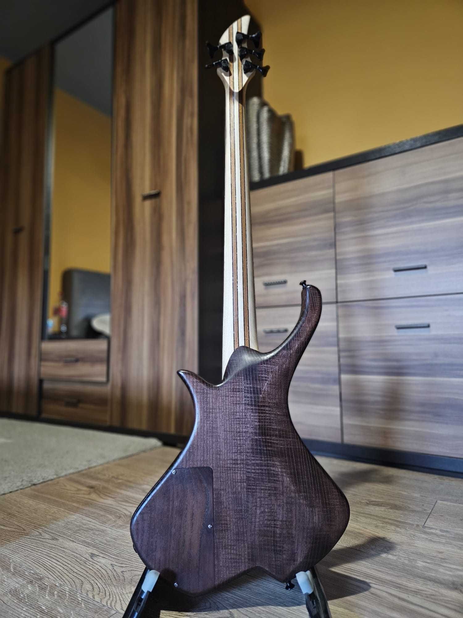 Gitara Basowa Custom