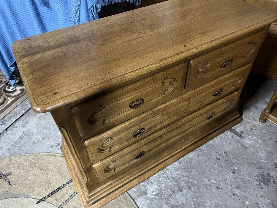 Piękna dębowa sypialnia