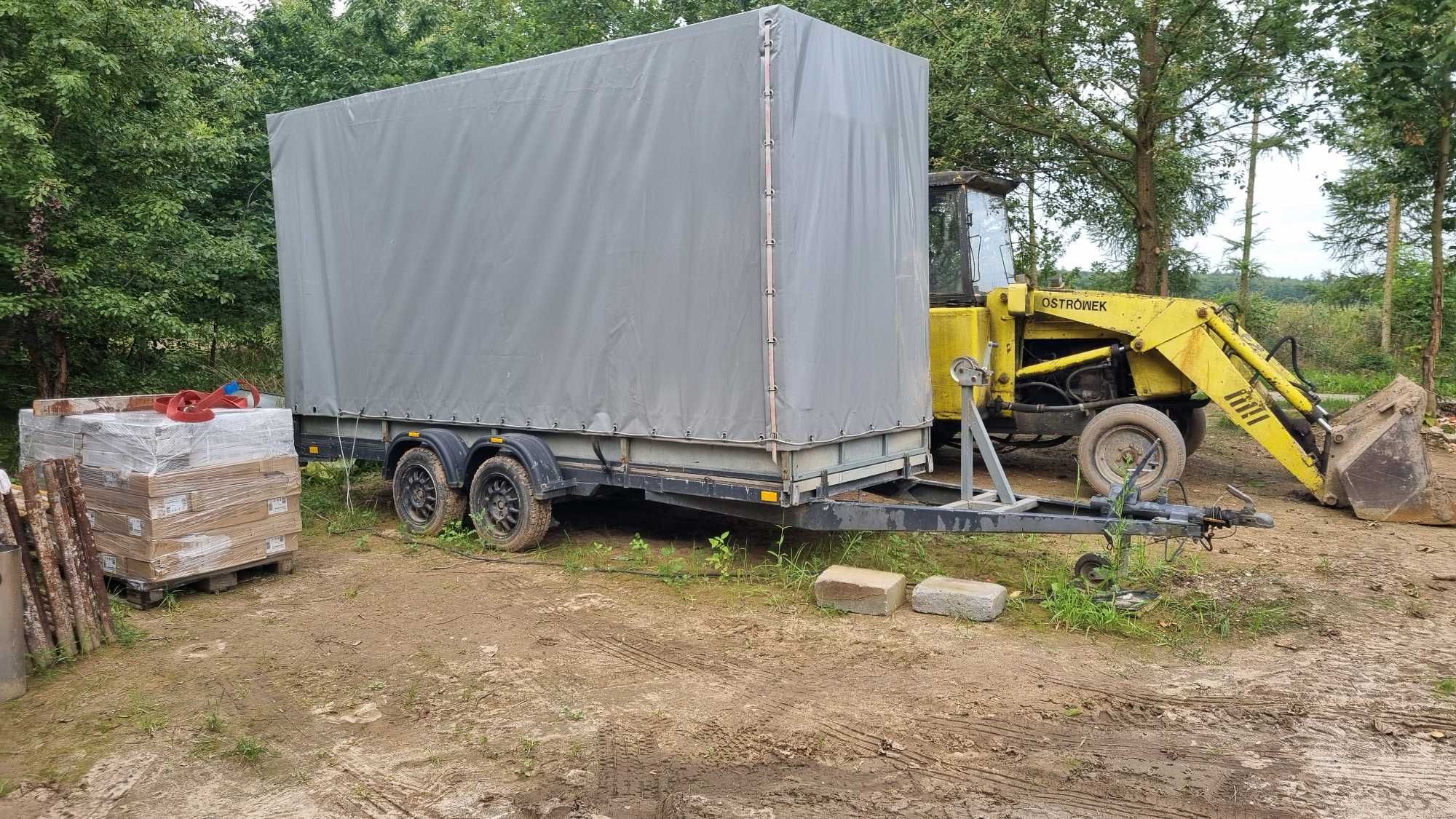 Przyczepa lekka 2 osie hamowane z plandeką DMC750