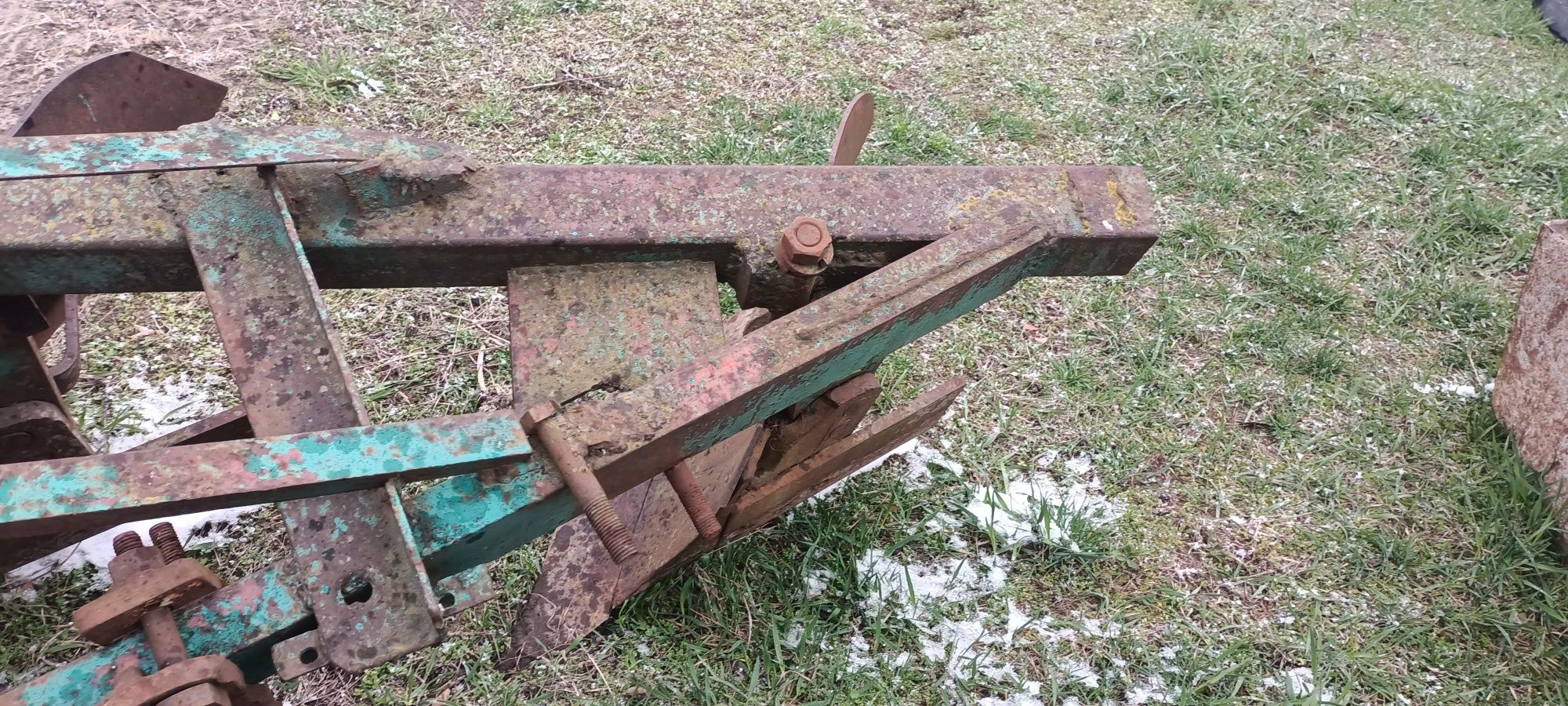 Продам плуг до трактора т-40