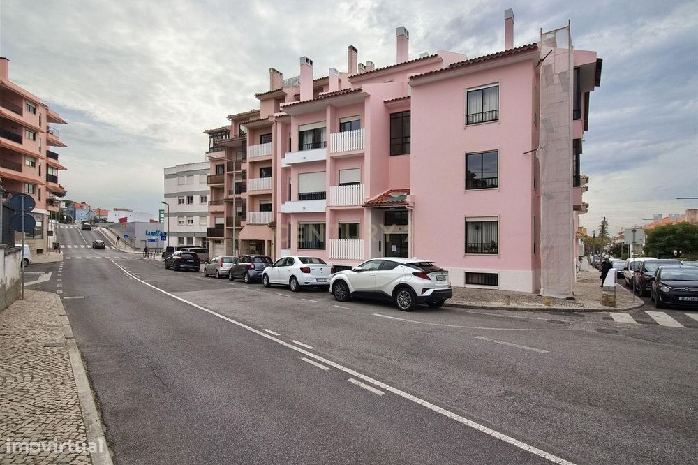 T3 Transformado em T2 na Parede – Com Box fechada e arrecadação.