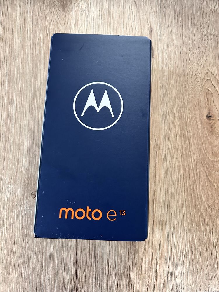 Motorola Moto e13