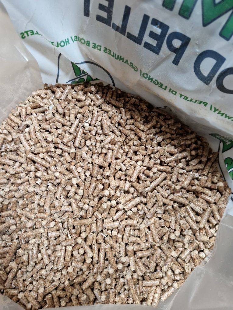 Pellet drzewny Premium A1 WOOD 6mm nie olczyk igła lava sosna dąb
