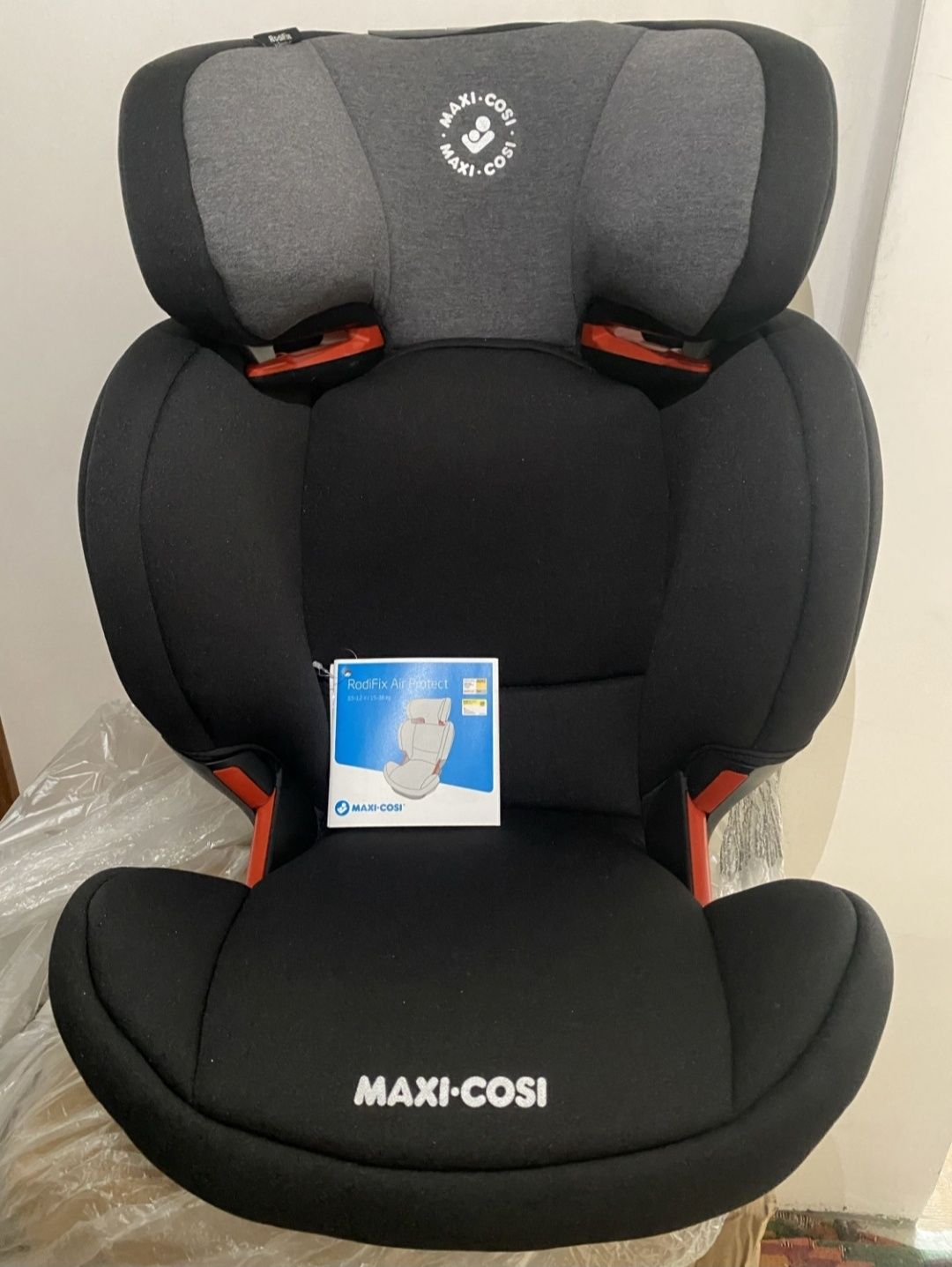 Автокрісло Maxi-Cosi RodiFix Air Protect від 3,5 до 12 років (15-36 кг