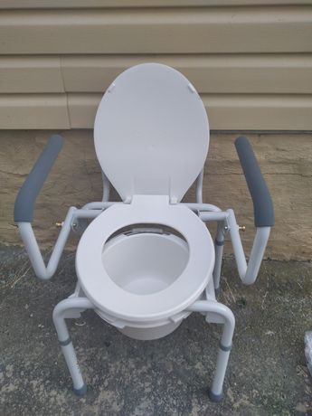 Стілець туалет для інвалідів