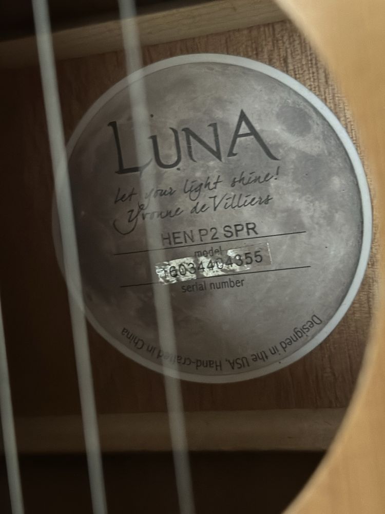 Gitara elektroakustyczna Luna Henna Oasis
