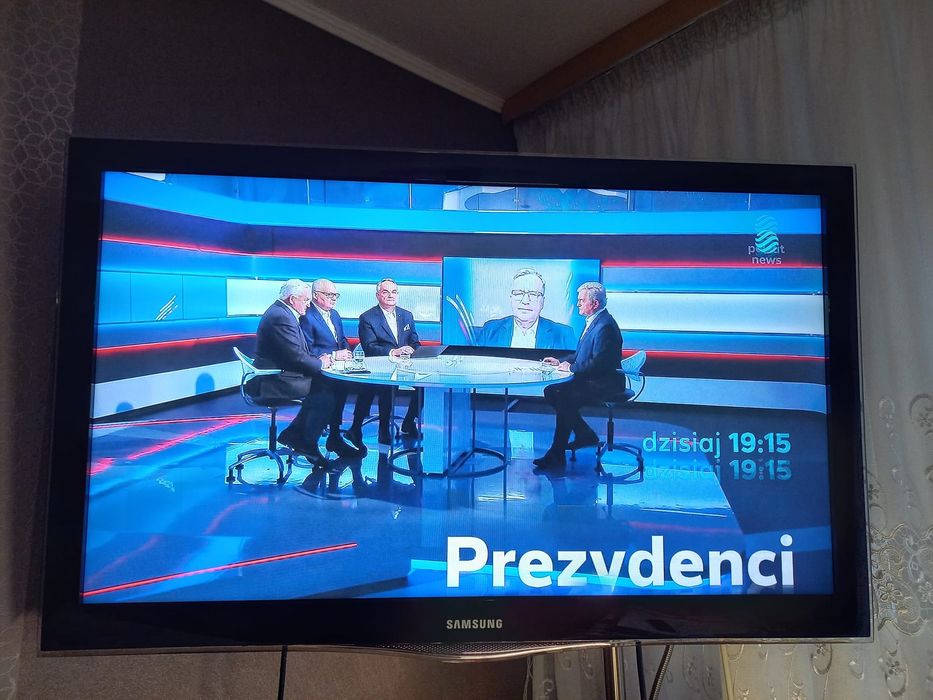 Telewizor Samsung LCD 40 cali, Full HD w b/d stanie