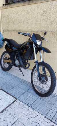 Vendo moto Gilera 50cc (matriculada)
