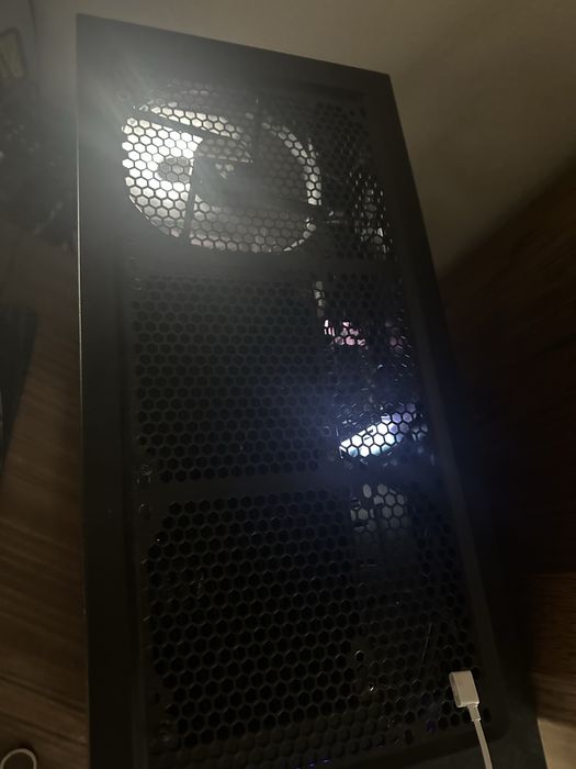 Потужний/ігровий ПК для ігор та роботи