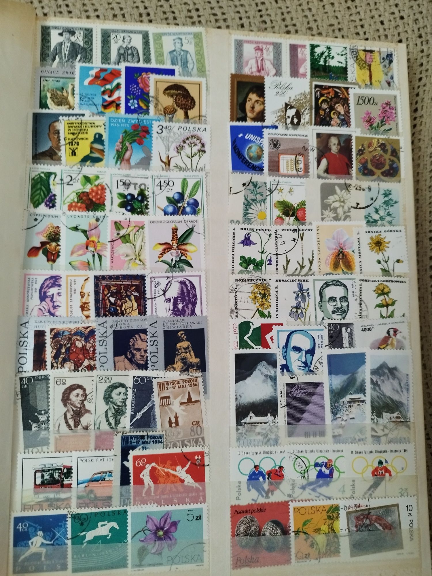 Classificador com 469 selos diferentes Polónia