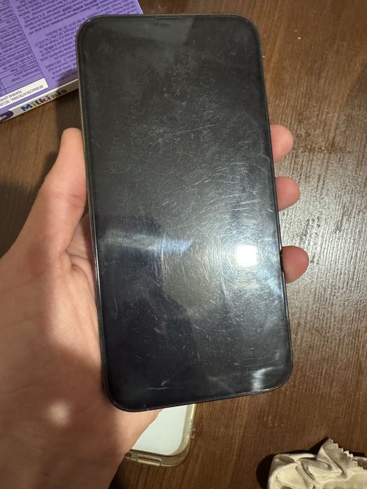 Цікавить обмін з 13 Pro Max на S23 Ultra,Fold 5 або продаж 19000