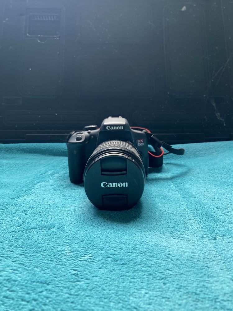 Canon 750D 18-135mm com bolsa