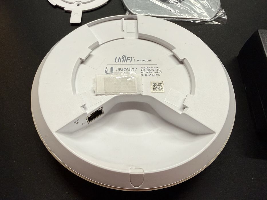 Точка доступу Unifi Ap Ac lite
