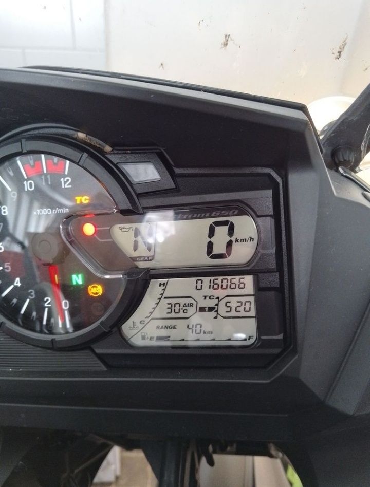 Suzuki vstrom 650 impecavel