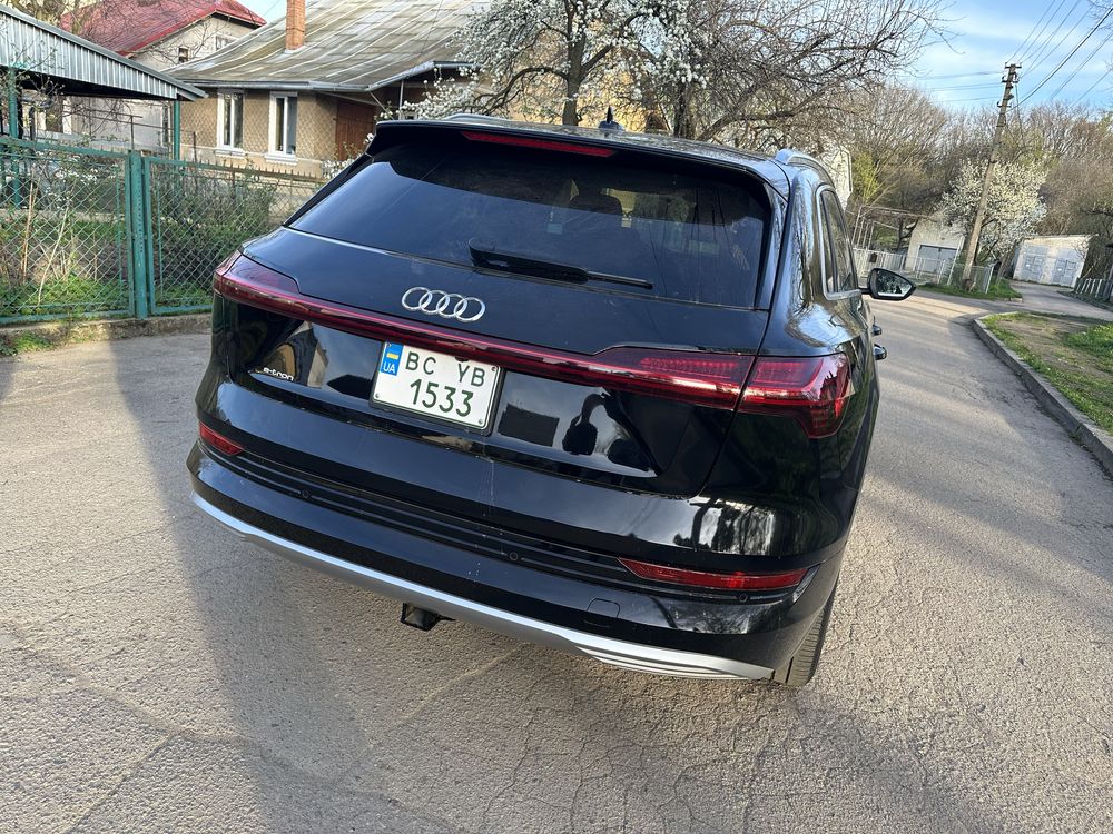 Продам Audi e-tron 2019 року
