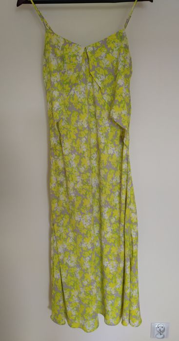 Sukienka na ramiączkach