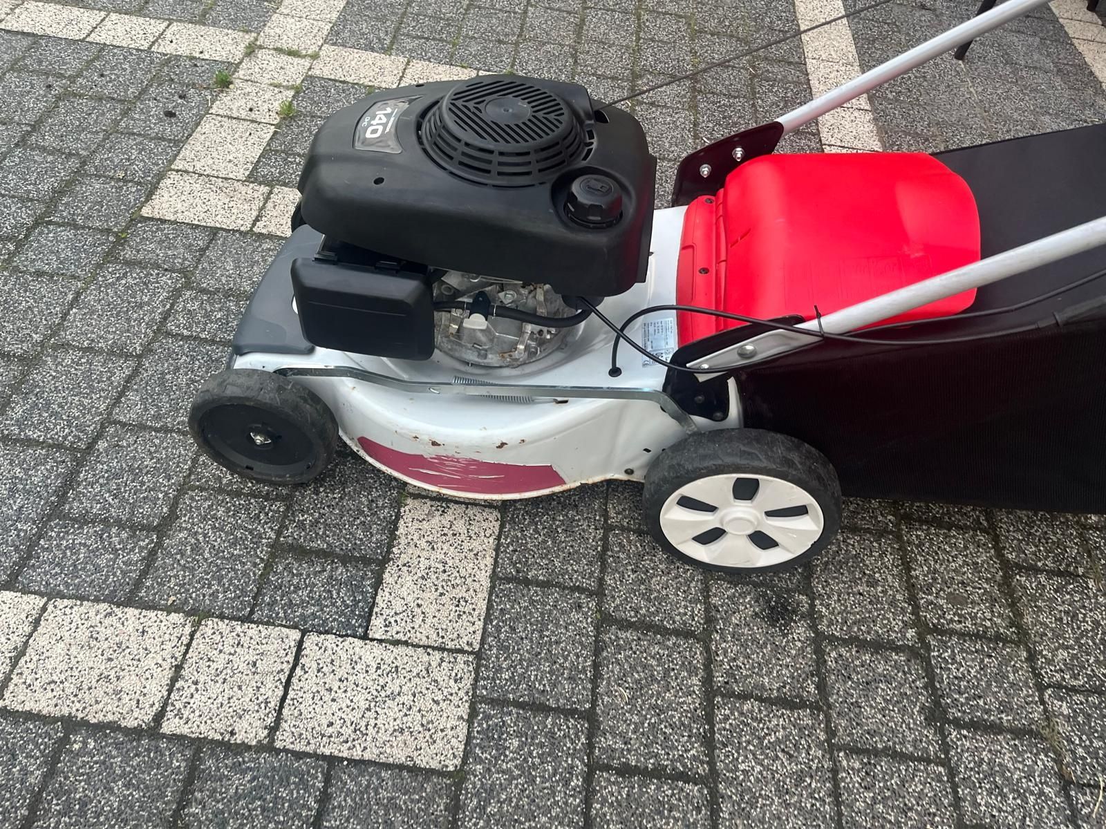 Kosiarka spalinowa Honda