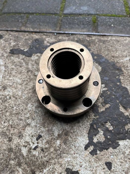 Tuleje posuwu do frezarki