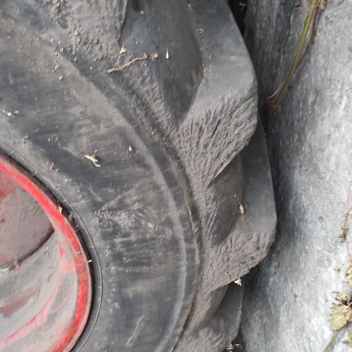Продам переднє колесо r32 диском