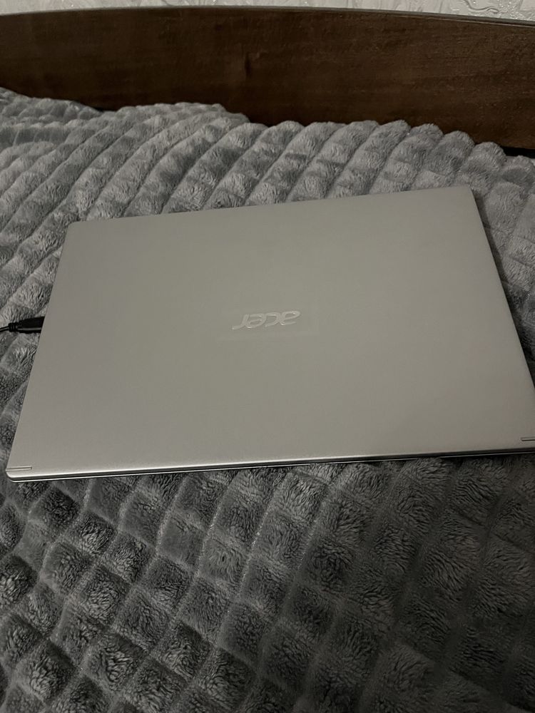 Майже новий Acer Home 11 Windows