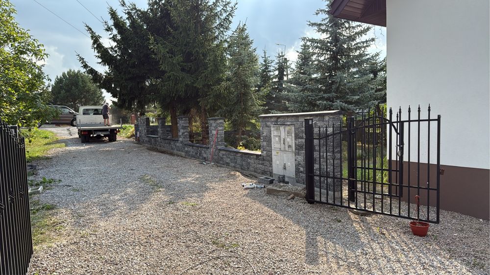 Ogrodzenia murowane i panelowe – kompleksowa usluga!