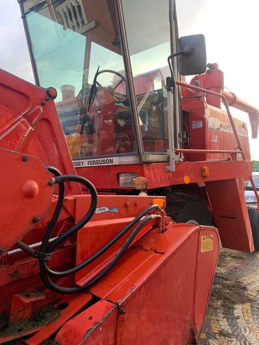 Massey Ferguson 560
