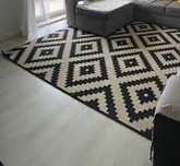 Tapete ikea preto e branco