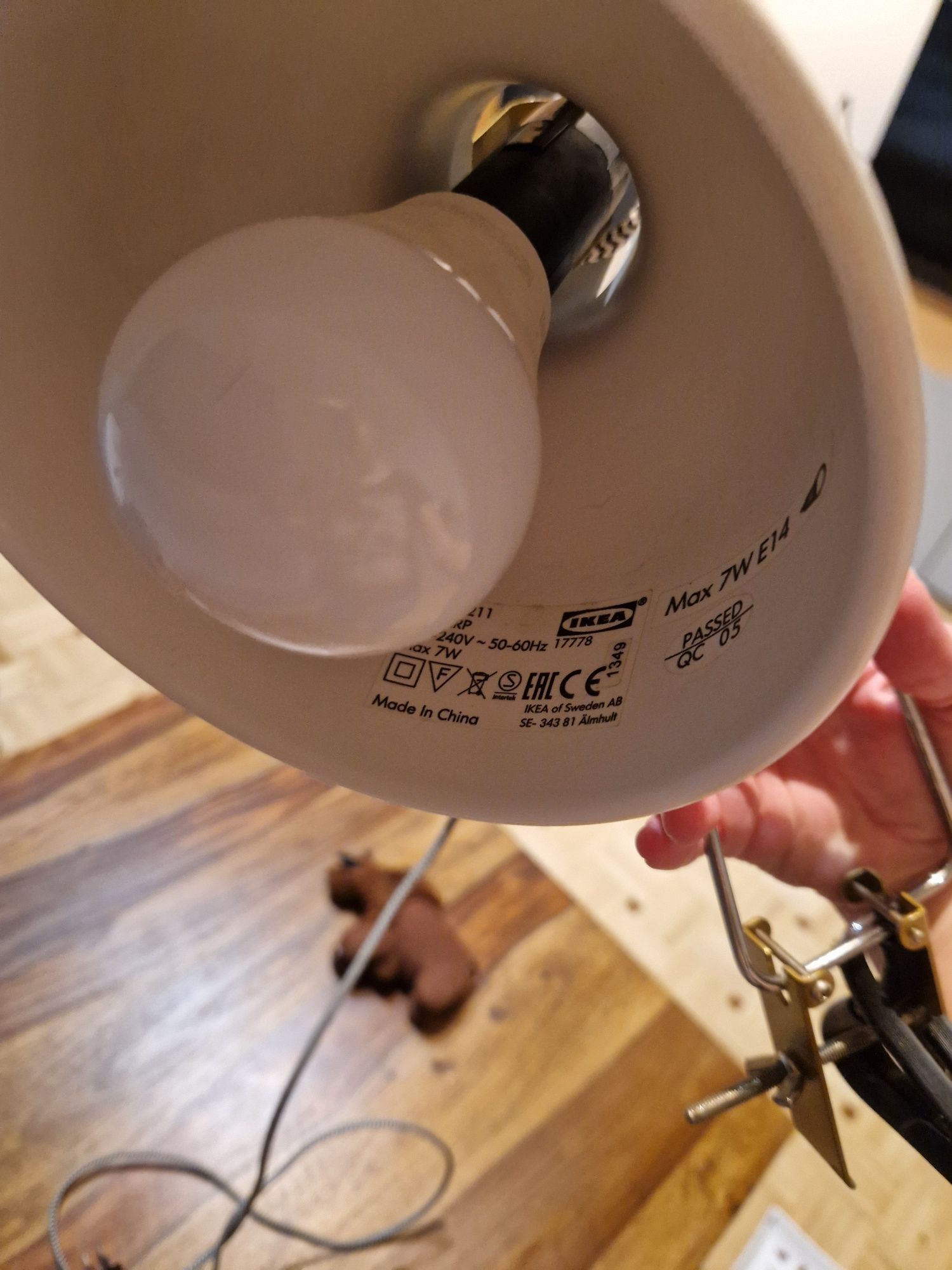 Lampa Reflektor z klamrą, ścienny, kremowy