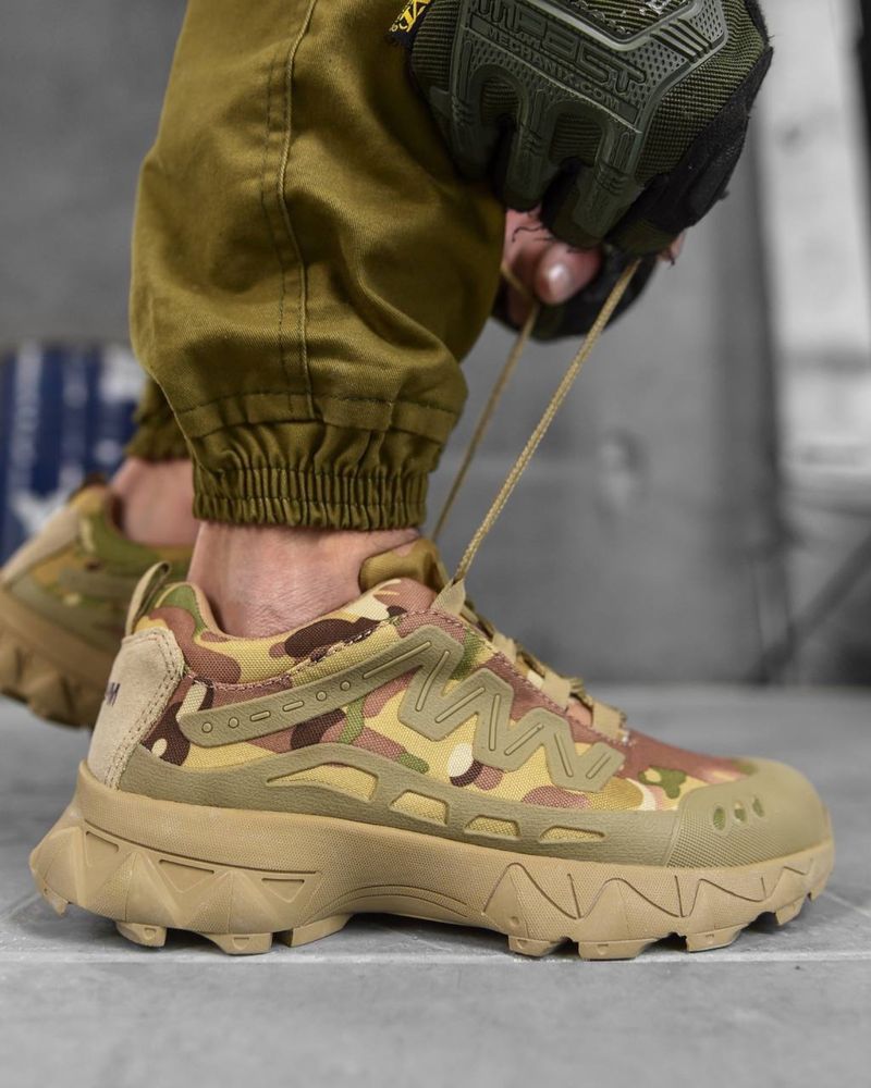 Військові чоловічі кросівки легке взуття олива койот мульт