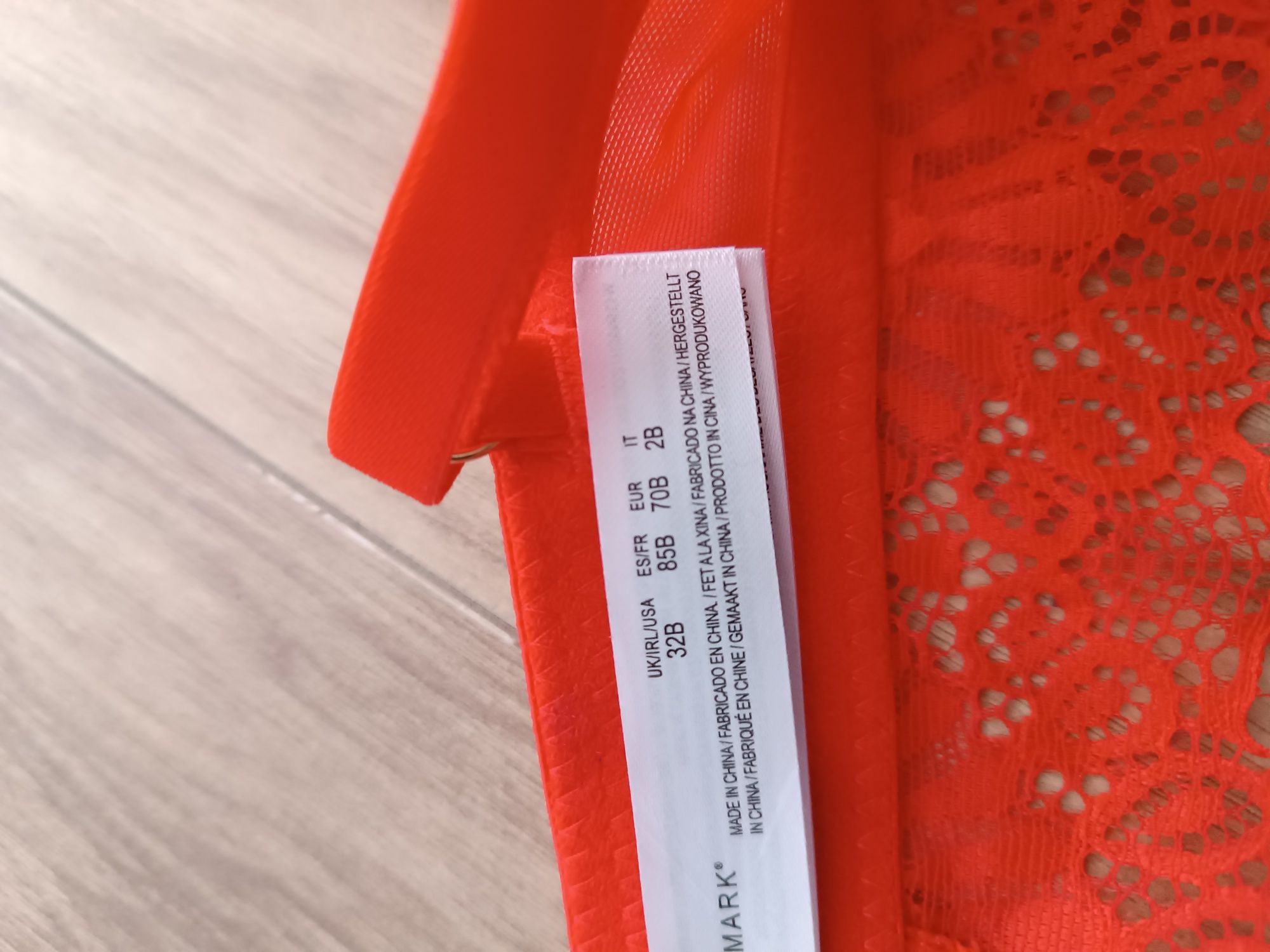 Czerwony pomarańczowy biustonosz push up z koronką 70B