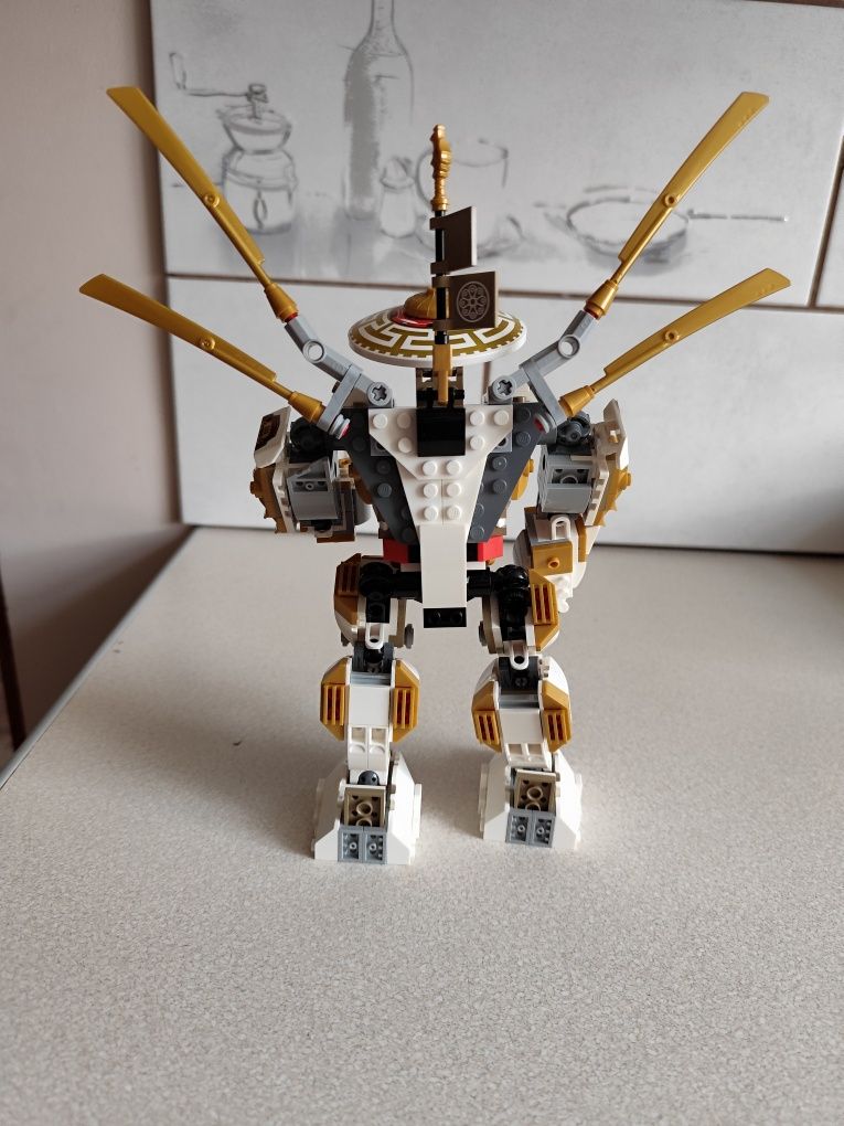 LEGO Ninjago Złota zbroja 71702