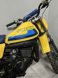Suzuki RM 50 - moto criança