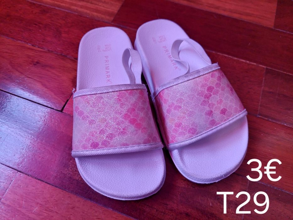 Sandálias para Menina