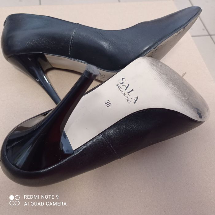 3 pary markowych szpilek