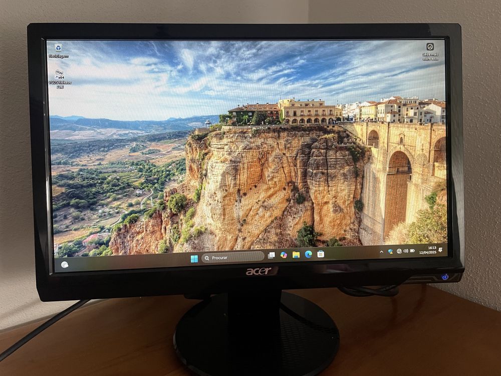 Monitor 19” acer
