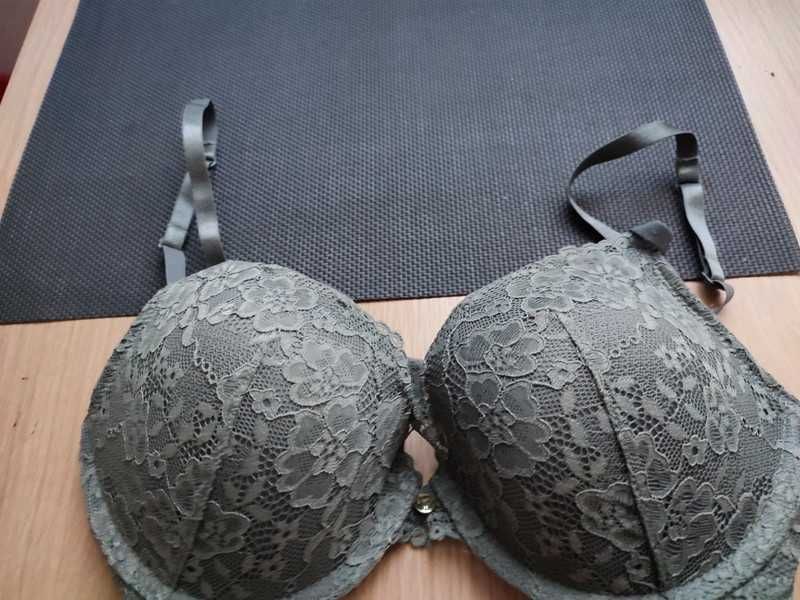 Biustonosz stanik H&M 70 D szarozielony push up