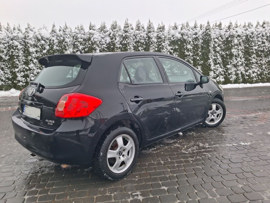 Sprzeda ładna Toyotę Auris