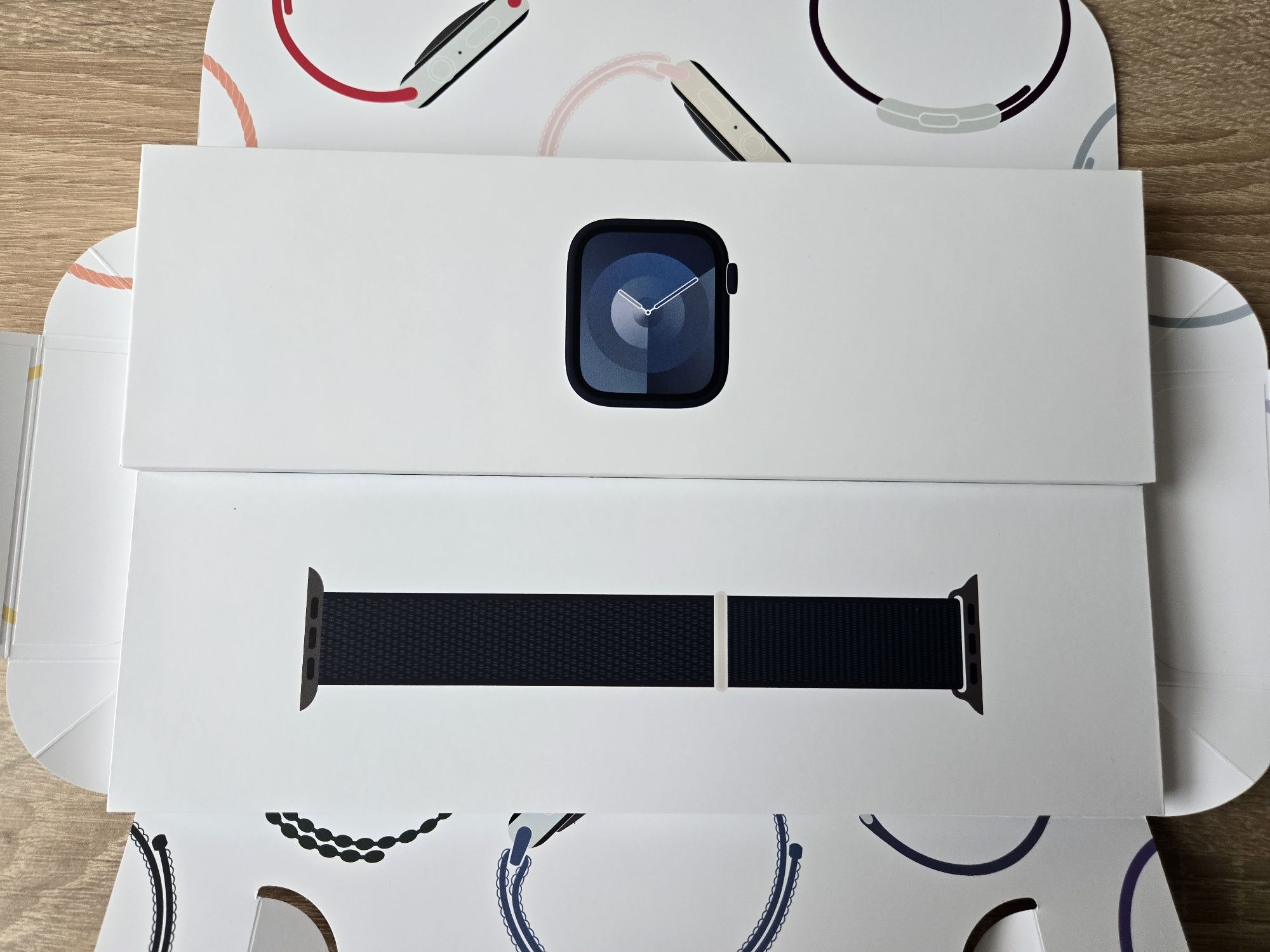 Apple Watch 9 41mm GPS Czarny Sportowy Pasek Granatowy (MR8Y3QP/A)