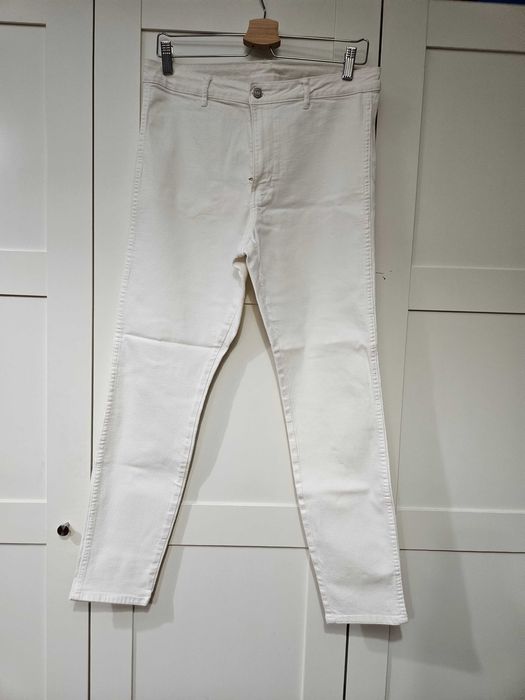 Białe jeansy H&M